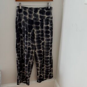 Black and Gray Patterned Pants